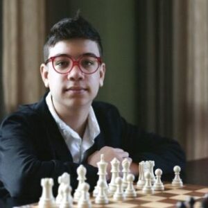 el-prodigio-argentino-faustino-oro-se-une-a-la-elite-del-ajedrez-como-gran-maestro-con-solo-12-anos