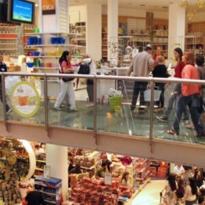 pese-a-la-pax-financiera,-en-la-city-crecen-las-alertas-por-el-freno-de-la-economia-real-y-el-clima-politico