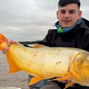 esquina-y-la-magia-del-parana-medio:-uno-de-los-destinos-favoritos-para-la-pesca-deportiva