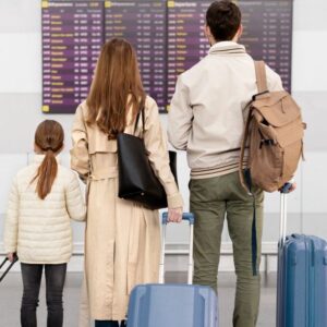viajar-con-presupuesto-gasolero:-las-aplicaciones-indispensables-para-ahorrar-dolares-en-transporte-y-comida