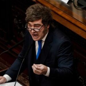 economistas-ponen-en-duda-los-brotes-verdes-de-mileis-en-la-cansada-argentina