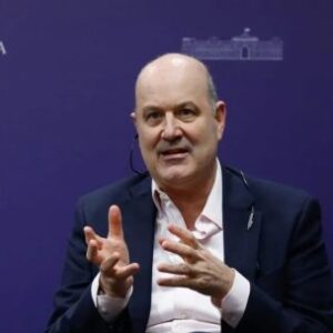 sturzenegger-sigue-adelante-con-su-guerra-contra-el-regulador-de-medicamentos-de-la-anmat