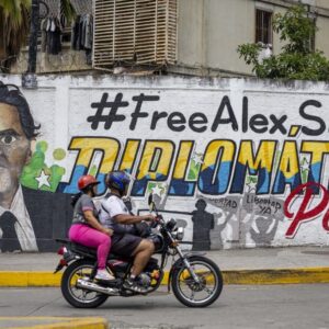 nacionalidad-y-debido-proceso-dominan-las-reacciones-a-la-deportacion-de-alex-saab