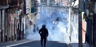 En Bolivia, la movilización contra el presidente Rodrigo Paz se intensifica, des afrentamientos a La Paz en-bolivia,-la-movilizacion-contra-el-presidente-rodrigo-paz-se-intensifica,-des-afrentamientos-a-la-paz