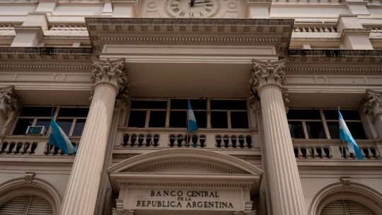 el-aumento-de-las-reservas-extranjeras-en-argentina-corre-el-riesgo-de-reavivar-la-inflacion