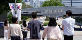 En Corée du Sud, los empleados de Samsung vont toucher une prime record de 290000euros chacun en moyenne en-coree-du-sud,-los-empleados-de-samsung-vont-toucher-une-prime-record-de-290000euros-chacun-en-moyenne
