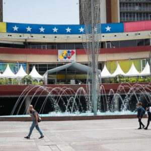 elecciones-no-crean-democracia