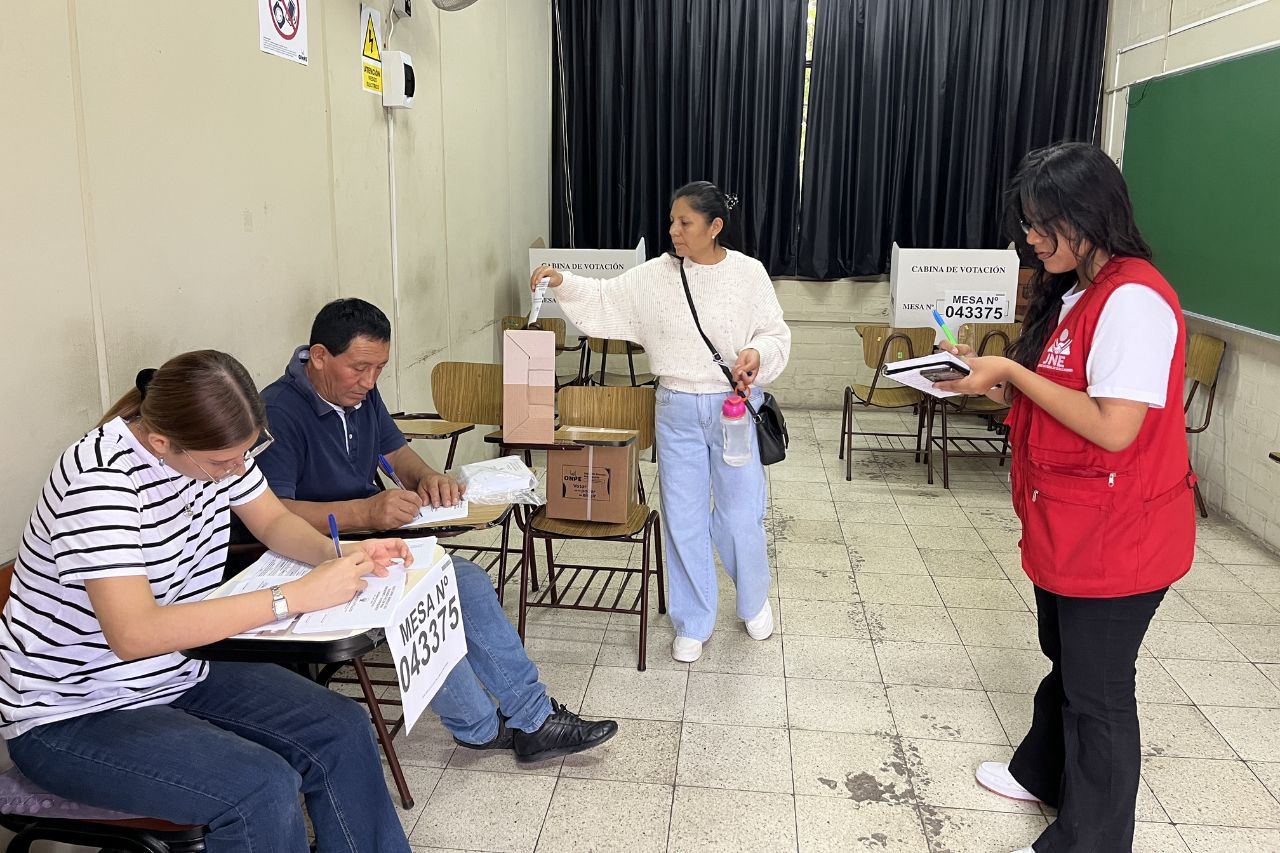 preliminary-results-in-peru-elections-show-technical-tie