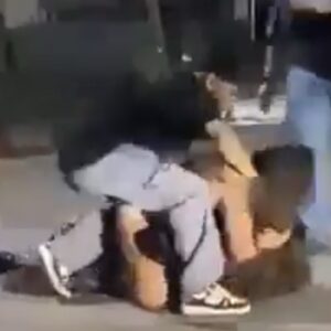 una-chica-quedo-en-terapia-intensiva-tras-una-pelea-a-la-salida-de-un-boliche