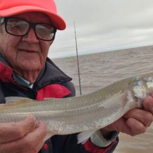 es-la-hora-de-los-matungos:-pejerreyes-trofeo-en-el-rio-de-la-plata-norte