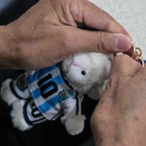los-peluches-de-lionel-messi-ven-un-gran-comercio-a-medida-que-las-empresas-chinas-reciben-impulso-para-la-copa-mundial-2026