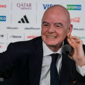 el-jefe-de-la-fifa,-gianni-infantino,-intenta-eludir-las-controversias-sobre-el-mundial