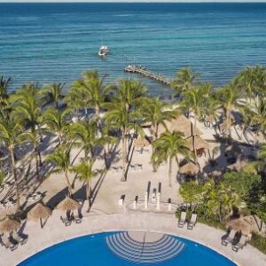 del-taller-de-zapatos-a-las-mejores-playas-del-mundo:-la-increible-historia-familiar-detras-de-una-cadena-hotelera