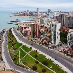 advierten-que-el-feriado-dejo-$217.000-millones,-pero-fue-el-fin-de-semana-largo-con-menos-turistas-del-ano