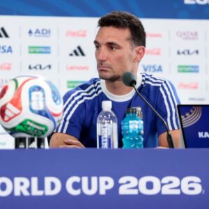 lionel-scaloni-after-argentina-win:-messi-will-be-the-best-as-long-as-he-wants-to