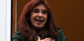Corte advierte a expresidenta Cristina Fernández de Kirchner sobre concentraciones de simpatizantes afuera de casa corte-advierte-a-expresidenta-cristina-fernandez-de-kirchner-sobre-concentraciones-de-simpatizantes-afuera-de-casa