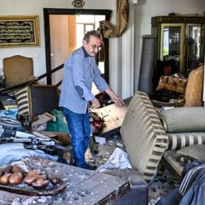 libano:-a-nabatiye,-ou-les-combats-se-poursuivent,-il-ya-eu-des-bombardements-toute-la-nuit,-les-gens-ne-vont-pas-revenir-tant-que-ca-continue