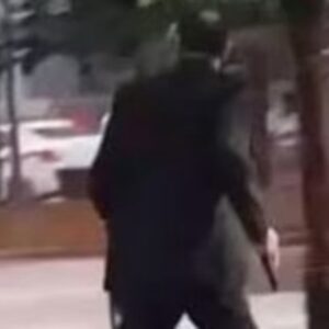 militar-retirado-golpeo-a-su-ex-mujer-en-una-plaza-y-baleo-a-un-trapito