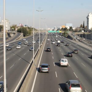 murio-una-nena-de-dos-anos-y-su-mama-esta-grave:-las-impactantes-imagenes-del-accidente-en-panamericana
