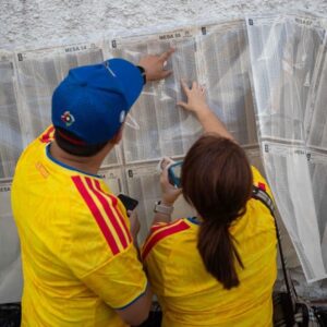 colombianos-en-venezuela-votan-con-la-esperanza-de-que-mejoren-las-relaciones-binacionales