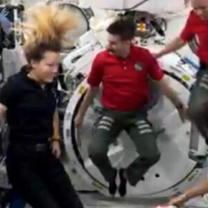 mundial-2026:-la-nasa-probo-la-pelota-del-campeonato-en-la-estacion-espacial-internacional