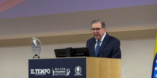 González Urrutia felicita a De la Espriella y aboga por la convivencia en Colombia gonzalez-urrutia-felicita-a-de-la-espriella-y-aboga-por-la-convivencia-en-colombia