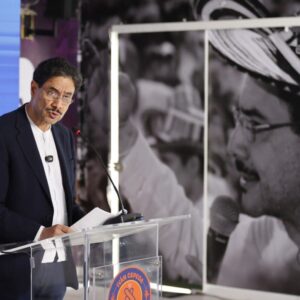 ivan-cepeda-reconoce-el-triunfo-de-de-la-espriella-en-colombia