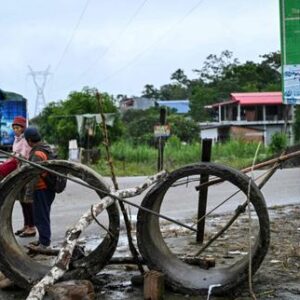 en-bolivia,-el-presidente-paz-pereira-obtuvo-la-levee-des-barrages-routiers-sans-effusion-de-sang