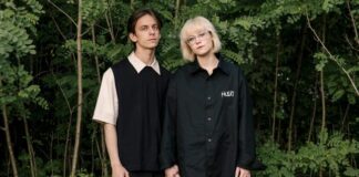 De la prisión rusa en un festival de música europea, la fuite dune jeune chanteuse anti-Poutine de-la-prision-rusa-en-un-festival-de-musica-europea,-la-fuite-dune-jeune-chanteuse-anti-poutine