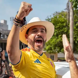 “como-el-agua-y-el-aceite”:-el-giro-economico-que-se-espera-en-colombia-y-lo-que-puede-cambiar-para-argentina