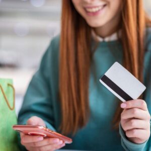 dolar-billete-o-tarjeta?-cual-es-la-mejor-forma-de-pagar-tus-gastos-en-miami