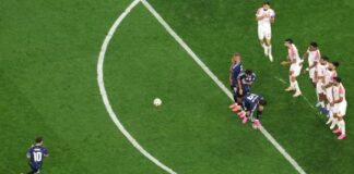 Messi vuelve a marcar mientras Argentina llega a octavos de final del Mundial en lo más alto messi-vuelve-a-marcar-mientras-argentina-llega-a-octavos-de-final-del-mundial-en-lo-mas-alto