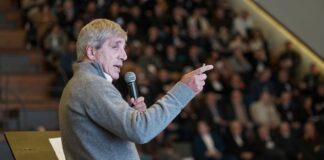 El futuro del plan económico: tras un primer semestre con mejoras en el frente externo, la city advierte nuevos riesgos el-futuro-del-plan-economico:-tras-un-primer-semestre-con-mejoras-en-el-frente-externo,-la-city-advierte-nuevos-riesgos