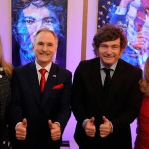 milei-invitada-estrella-en-la-celebracion-del-250-dia-de-la-independencia-en-la-embajada-de-estados-unidos