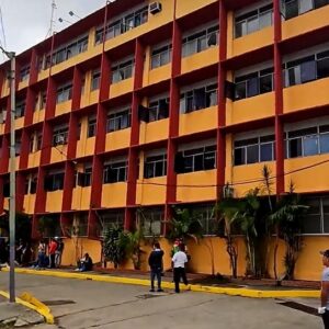 al-menos-cuatro-hospitales-reportan-afectaciones-por-el-terremoto-y-reubican-a-sus-pacientes-en-caracas