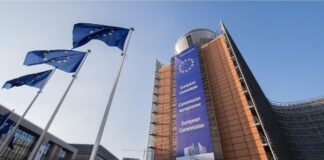La UE exige que EEUU cumpla con el acuerdo comercial tras la amenaza de Donald Trump a España la-ue-exige-que-eeuu-cumpla-con-el-acuerdo-comercial-tras-la-amenaza-de-donald-trump-a-espana