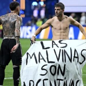 hablo-el-hincha-que-pinto-la-bandera-sobre-malvinas-que-uso-la-seleccion-argentina