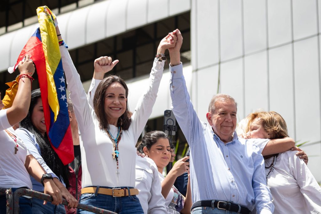 machado-y-gonzalez-urrutia-no-participaran-en-conversaciones-entre-el-gobierno-y-an2015