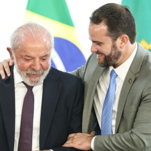brasil-tilda-de-“absurdos”-los-aranceles-de-donald-trump-y-pide-reunion-con-scott-bessent-para-negociar