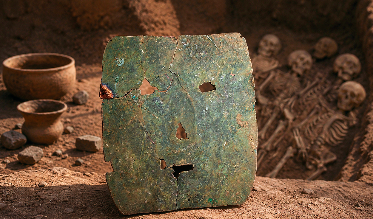 una-mascara-de-3.000-anos-reescribe-la-historia:-la-pieza-de-cobre-mas-antigua-de-los-andes-aparece-en-una-tumba-fuera-de-peru