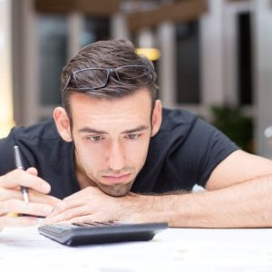 planificacion-financiera-en-dolares:-en-que-consiste-el-metodo-de-ahorro-escalonado-por-semanas