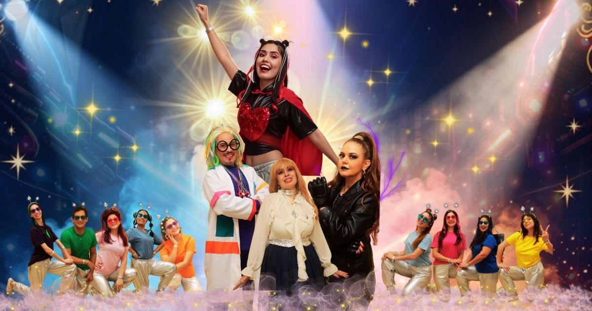 (video)-¡llega-la-joven-robot-curiosa-astro-girl-al-teatro-de-las-americas!