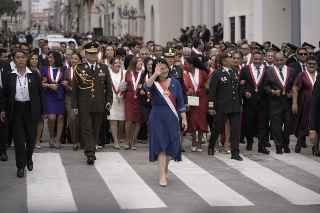 keiko-fujimori-asume-la-presidencia-de-peru-y-promete-cinco-anos-de-gobierno-sin-prorroga