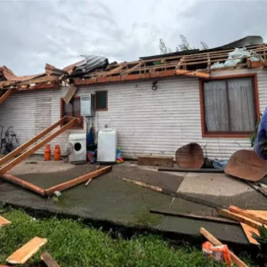 tornado-arrasa-vivienda-en-chile-y-deja-dos-heridos