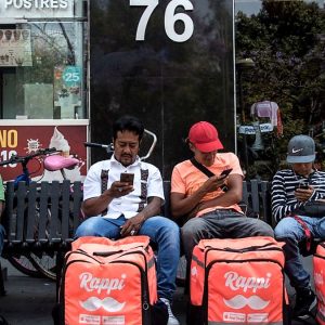un-repartidor-necesita-completar-casi-150-entregas-al-mes-para-no-ser-pobre-y-mas-de-450-para-sostener-un-hogar