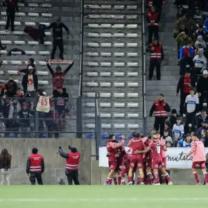 duro-castigo-de-la-uc-a-cuatro-hinchas-de-la-serena