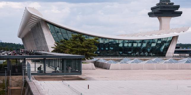 donald-trump-lanzo-un-plan-de-renovacion-del-aeropuerto-de-washington-por-22,5-millones-de-dolares