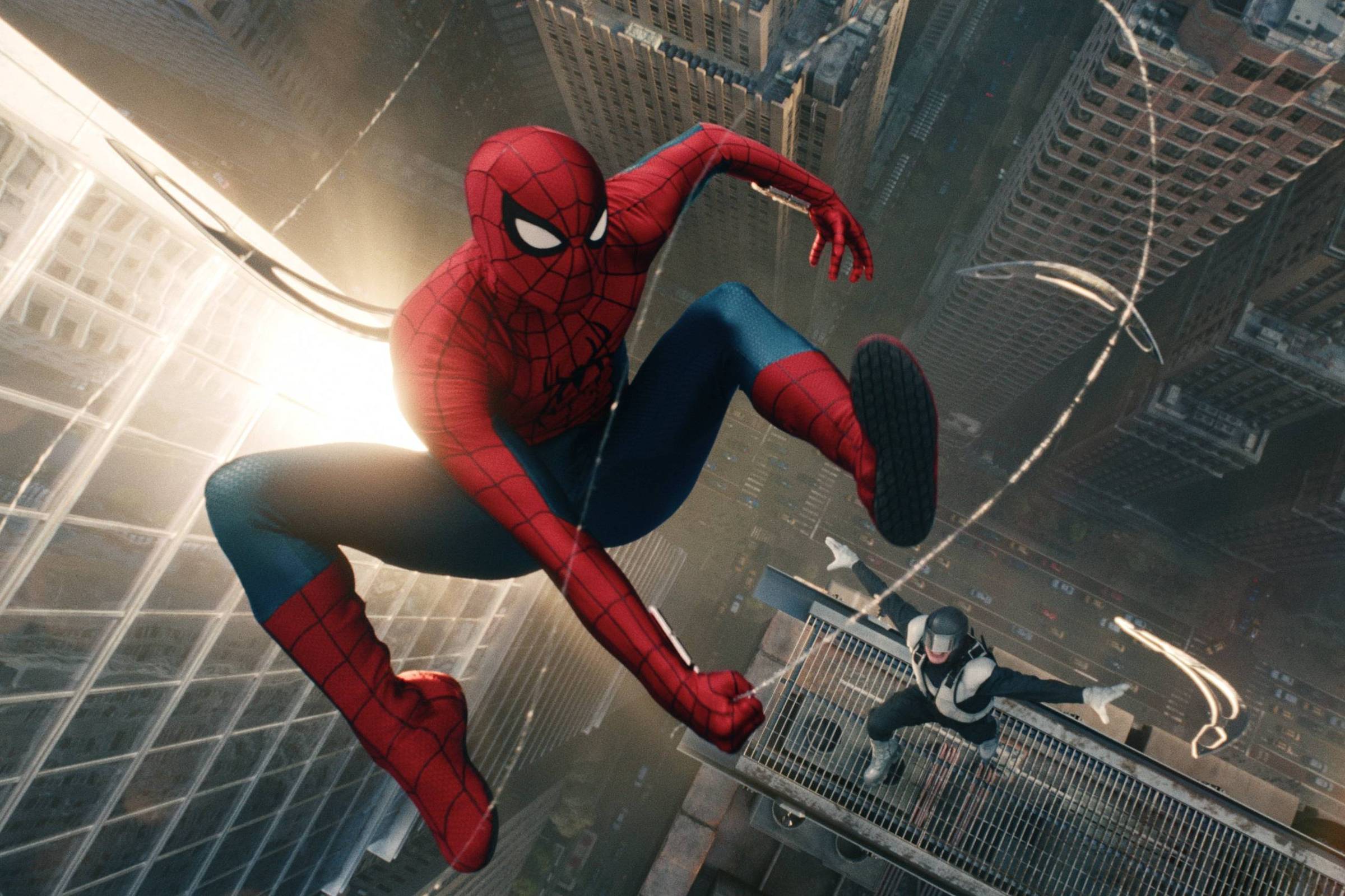 tom-holland-y-zendaya-voltam-ao-comeco-em-‘homem-aranha:-um-novo-dia’