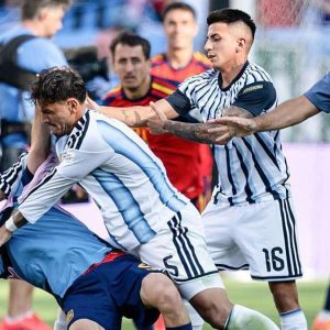mundial-2026:-cuales-son-las-sanciones-que-puede-imponer-la-fifa-en-la-investigacion-que-le-abrio-a-argentina,-sobre-paredes,-almada,-molina-y-la-afa