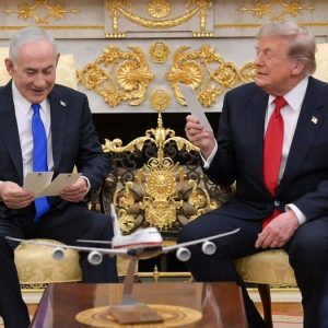 trump-y-netanyahu-liman-asperezas-en-su-primer-cara-a-cara-tras-la-guerra-en-iran,-mientras-se-reaviva-medio-oriente